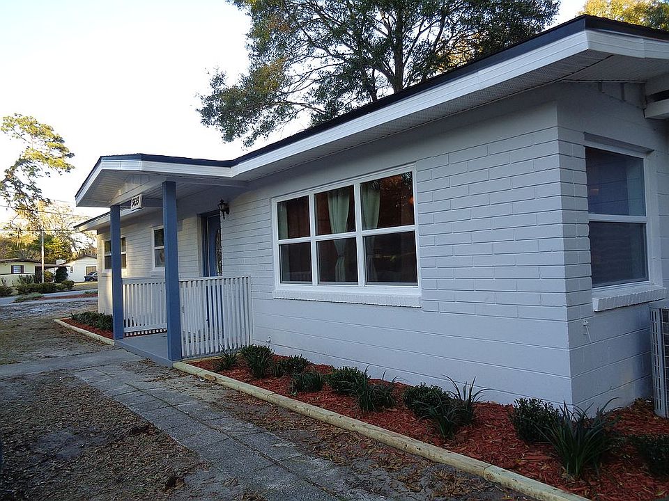 2nd image of 3659 University Blvd N