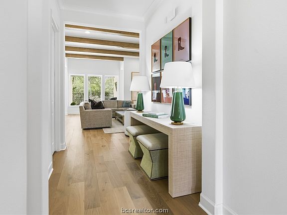4th image of 1630 Briscoe Manor Ct