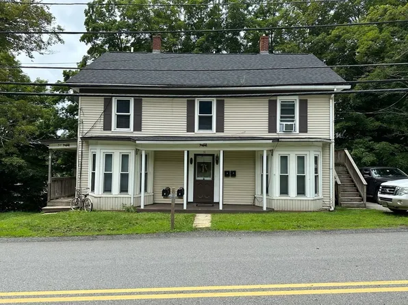 31 River St, Brookfield, MA 01506