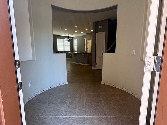 5th image of 7561 Morisset Ave