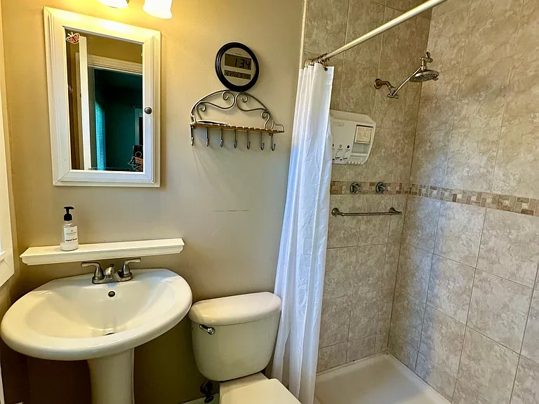 2310 Covina Way S — Photo 14