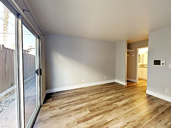 4th image of 4339 38th St APT 4