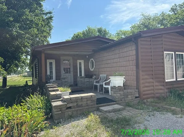 216 E High St, Florida, OH 43545
