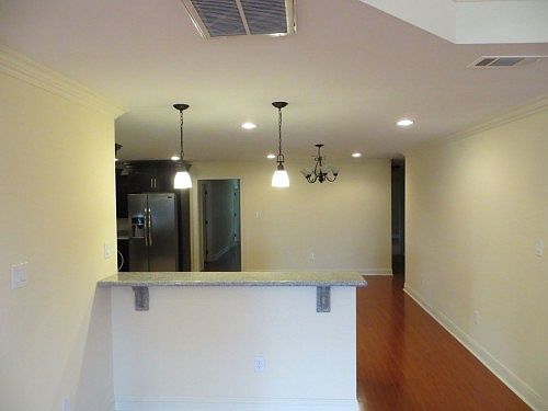 3rd image of 2257 Prentiss Ave
