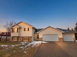 40566 Golden Ave, North Branch, MN 55056