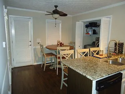 9158 Carroll Manor Dr — Photo 4