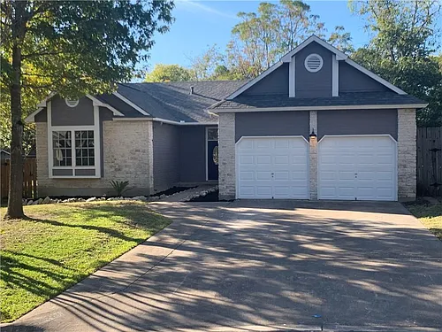 2203 Tanglevine Dr Photo 1