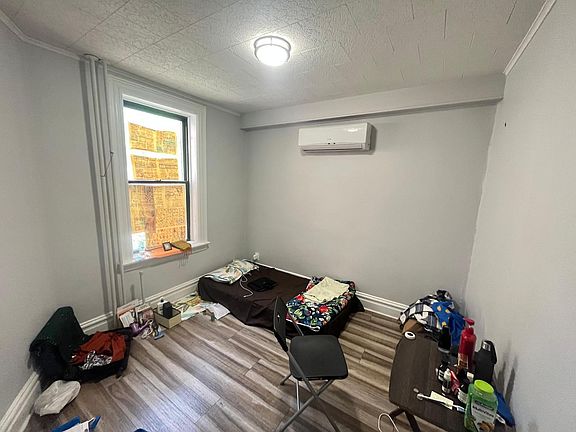 5th image of 84 Romaine Ave #1A
