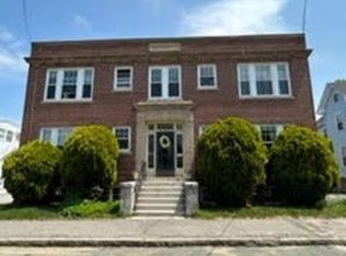 21 Sanborn St APT 23, Reading, MA 01867