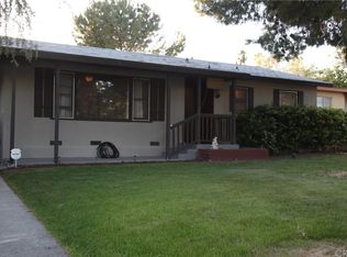 697 Bennett Pl, Banning, CA 92220