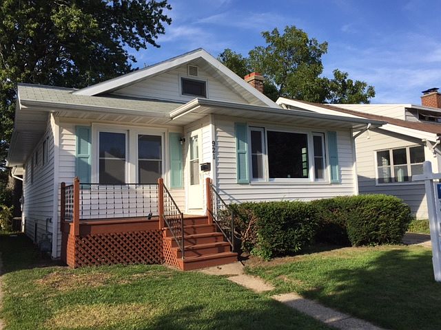 1st image of 921 Sherman Ave