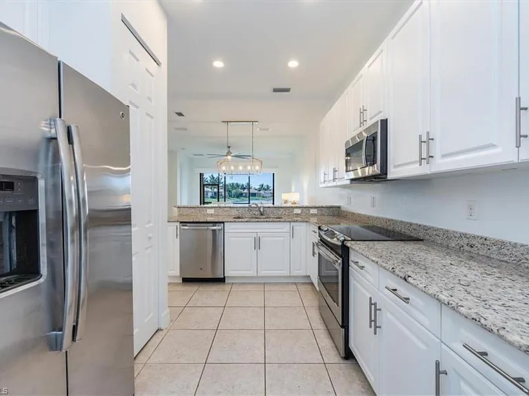 13553 Coronado Dr — Photo 9