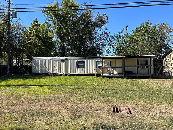 3rd image of 13935 Smith Rd Trailer 101