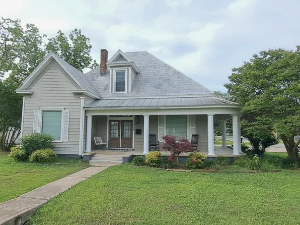 320 E 4th St, Lonoke, AR 72086