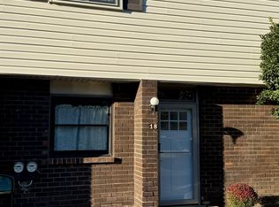 18 Village Pl, Hatboro, PA 19040
