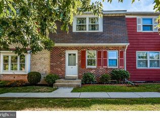 63 Harvey Ln, Telford, PA 18969