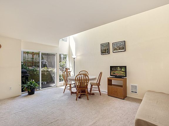 2nd image of 12613 SE 42nd St