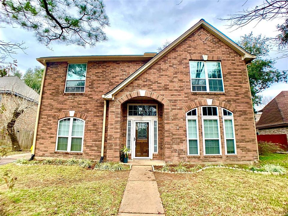 1st image of 15614 Thornbrook Dr