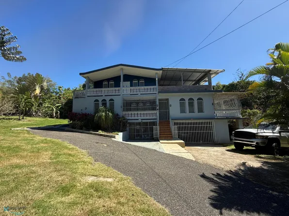 3 Two Calle Toronjil, Isabela, PR 00662
