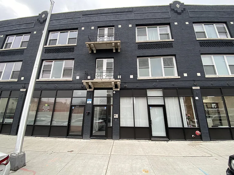564 Main St #2A — Photo 8