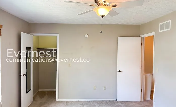 1268 Michigan Ave — Photo 27