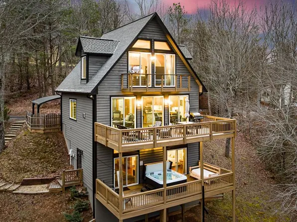 2538 Hunter Rd, Hiawassee, GA 30546