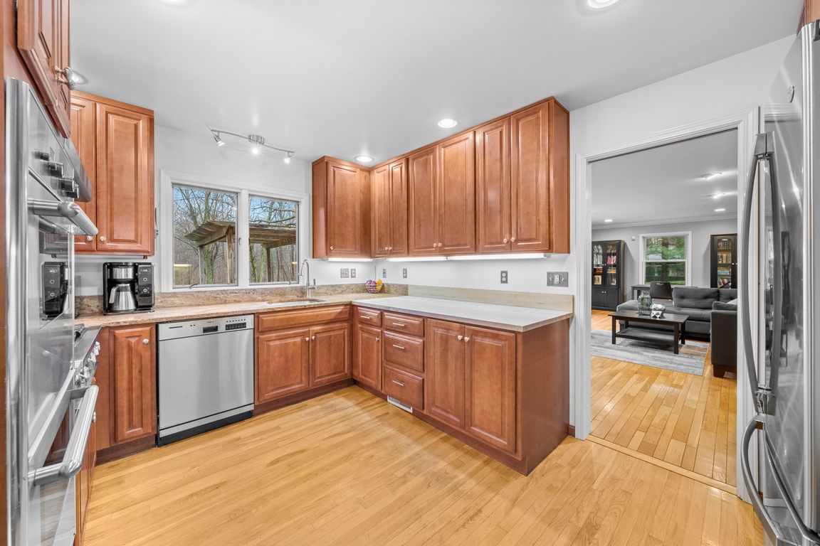 34240 Sherbrook Park Dr, Solon, OH 44139 MLS 5015800 Zillow