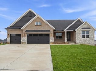 395 David Lee Ct, Monroe, OH 45050
