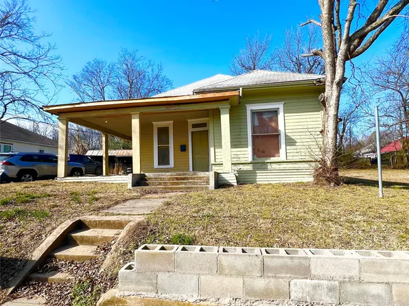 1414 Wesley St, Greenville, TX 75401