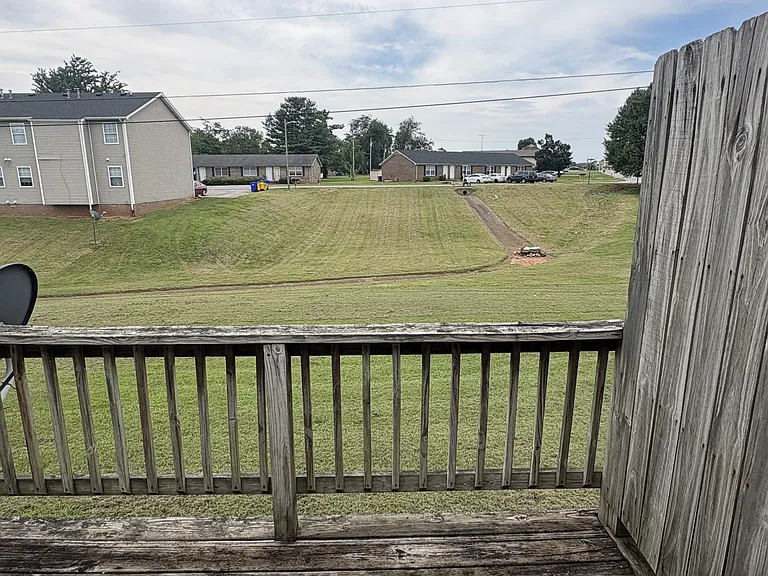 1613 Flanigan Ct #A — Photo 11