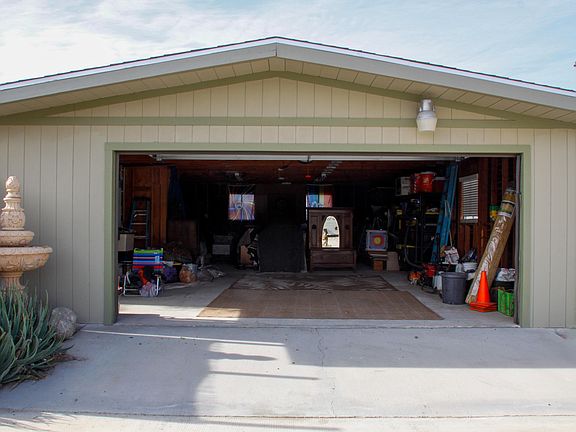 5th image of 19325 Dowell Ln