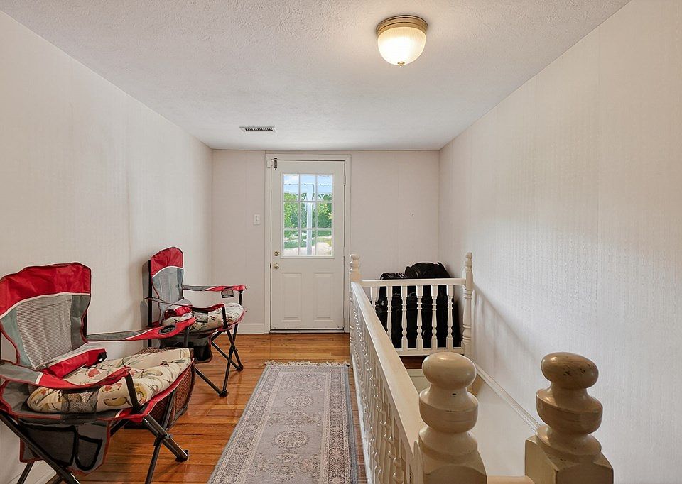 64th image of 181 Tinsley Ln