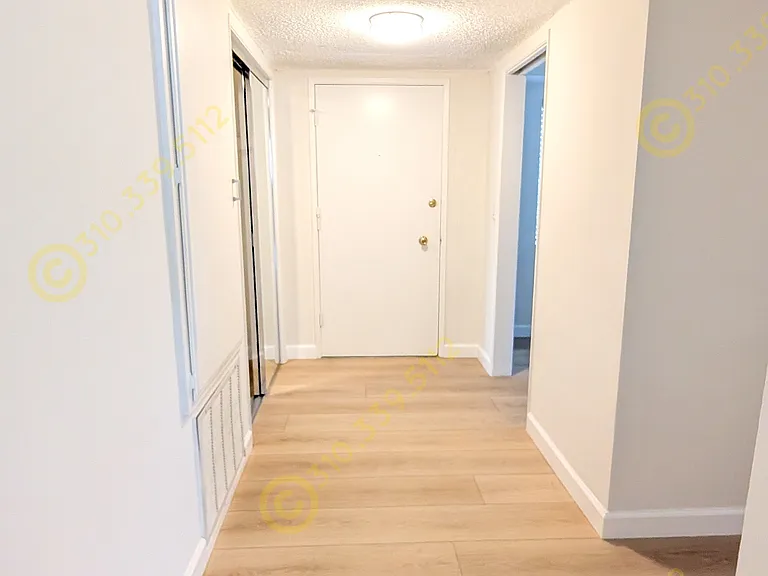 11940 Montana Ave #30-201 — Photo 5