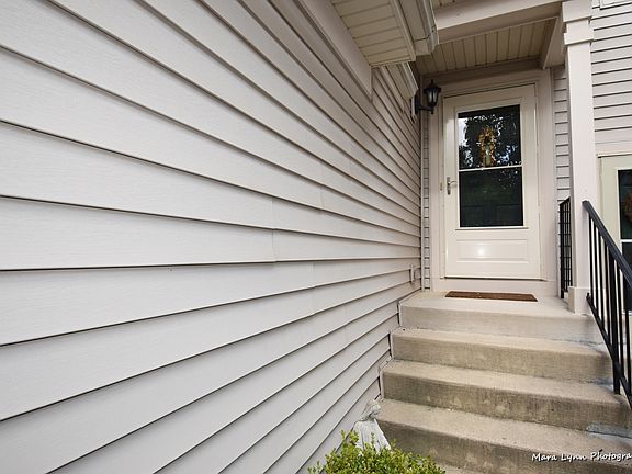 2nd image of 261 Nicole Dr Unit B