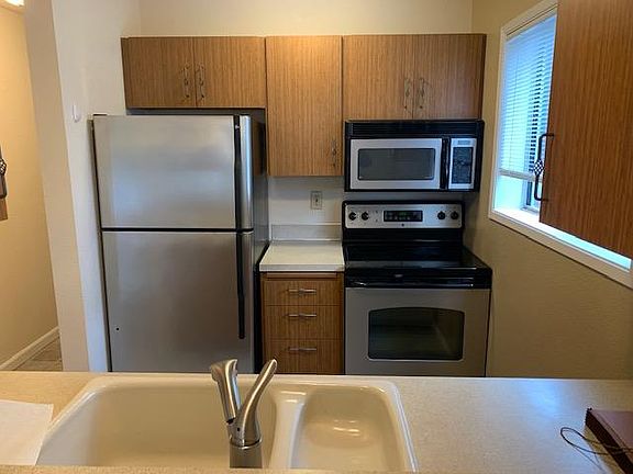 4th image of 1727 NW 61st St #5