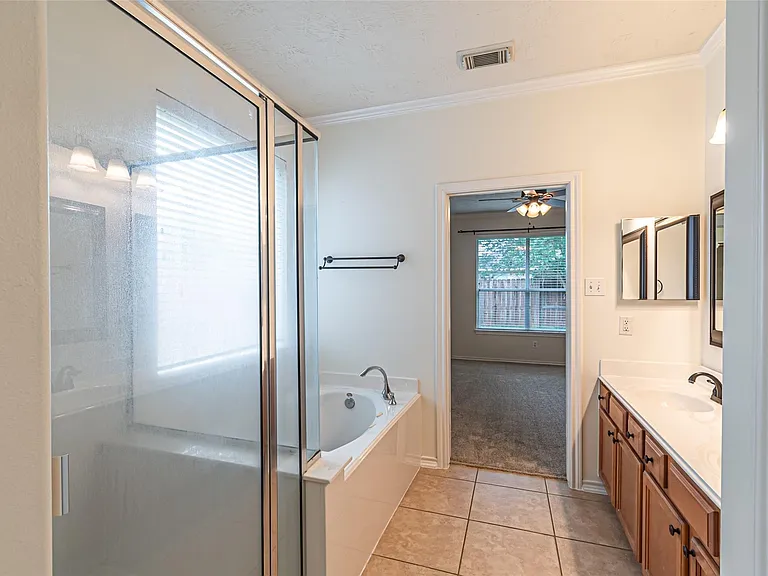 17911 Serene Shore Dr — Photo 31