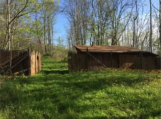 594 Lynch Rdg, Walton, WV 25286