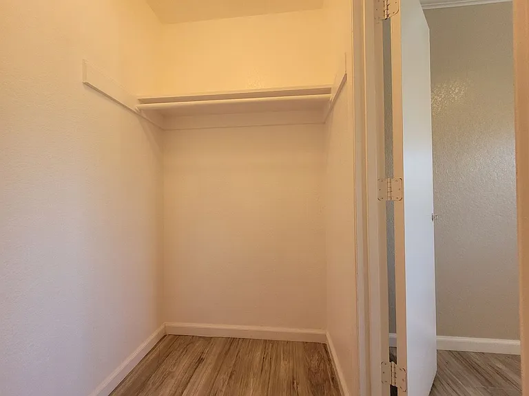 All Single Story Apartment Community — Photo 40