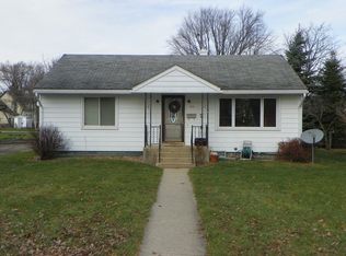 406 E James St, Dwight, IL 60420