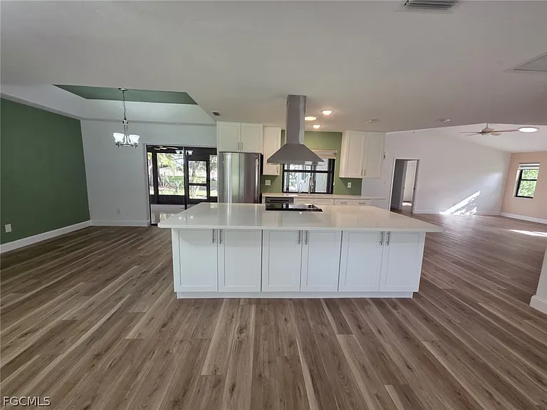 1250 Riverbend Dr — Photo 35