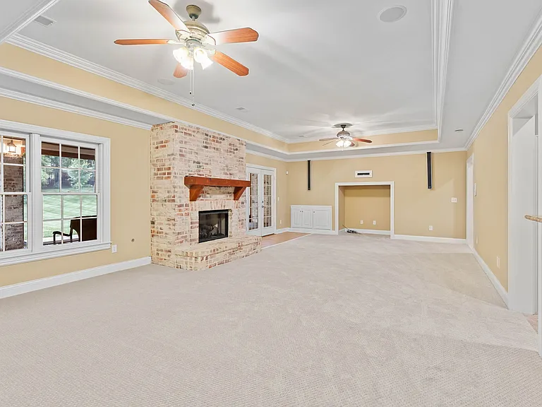 9640 Mitchell Pl — Photo 32