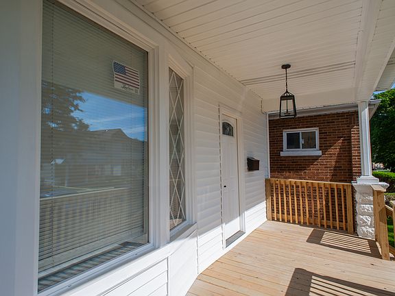 4th image of 8620 S Union Ave