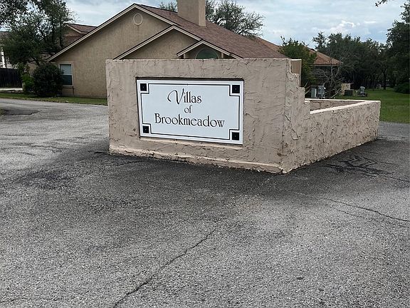 2nd image of 16 Villa Mdw E