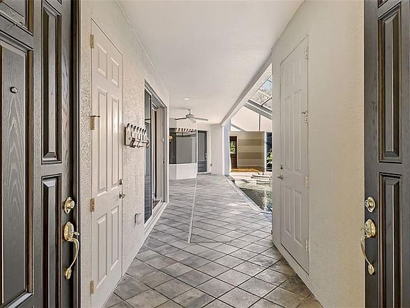 3rd image of 8343 Canary Palm Ct