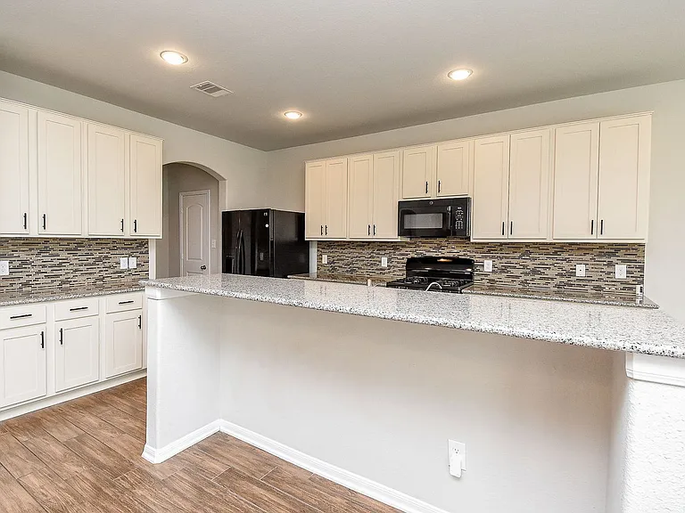 4442 Buentello Dr — Photo 34