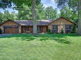 2613 Trenchard Dr, Independence, MO 64057