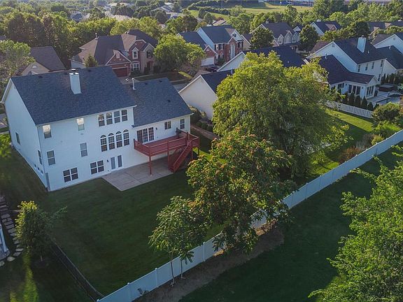 3rd image of 5062 Southridge Park Dr