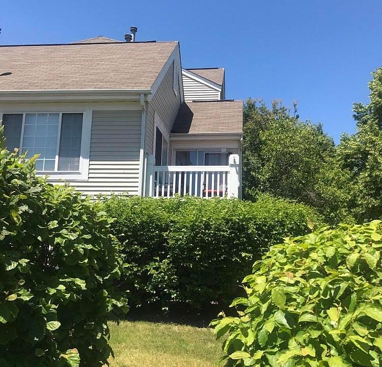 2nd image of 3363 Ravinia Cir