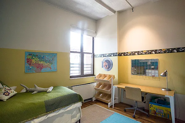 Sold by Hawksview Management | media 9