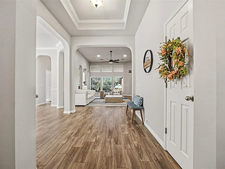 2112 Bandera Path — Photo 4